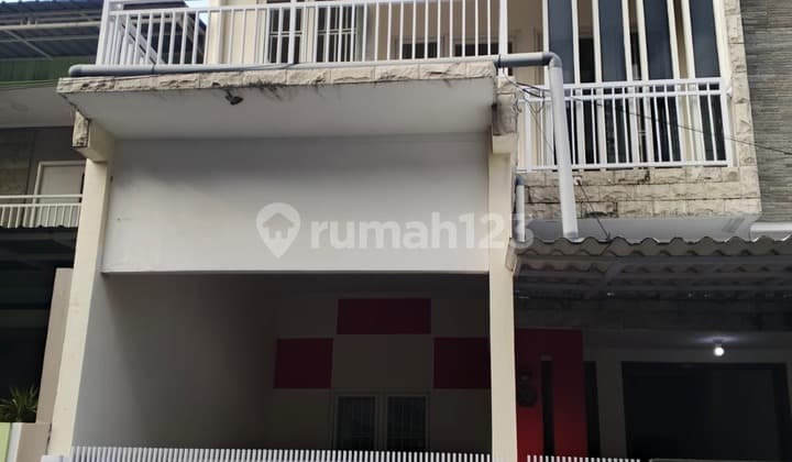 Dijual Rumah Karah Tama Asri Surabaya - 2 Lantai Like New, SHM IMB, One Gate System, Dekat Tol & Pusat Kota