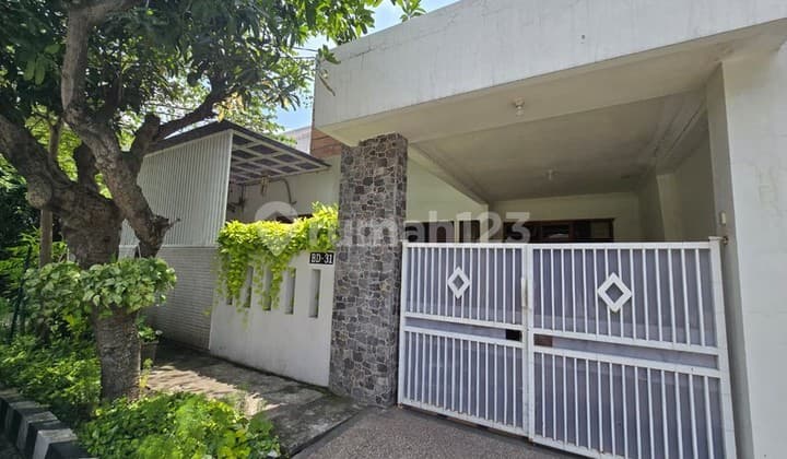 Dijual Rumah Strategis Ketintang Permai Surabaya - Luas, Siap Huni & Dekat Fasilitas Favorit