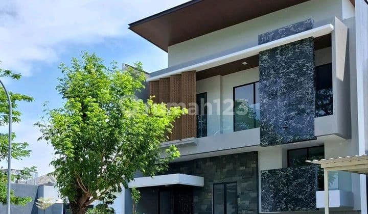 Citraland Modern Split Level Woodland Row Wide House