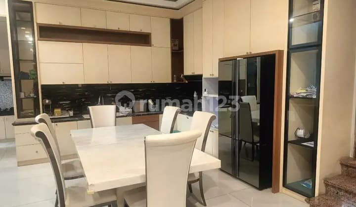 rumah prambanan residence dekat pakuwon mall PTC, dekat kampus UNESA lidah