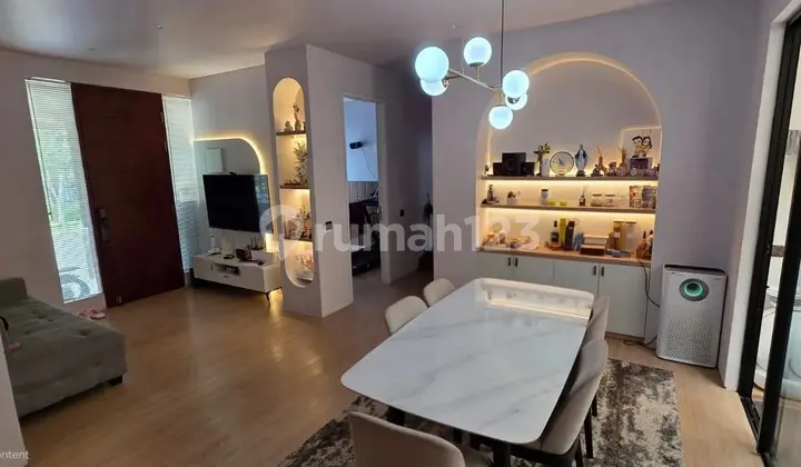 For Sale: Fully Furnished House in Northwest Central Citraland, West Surabaya - Freehold Title (SHM)