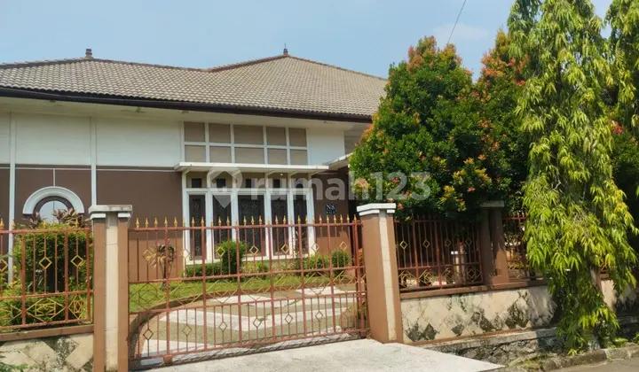 Rumah Luas Serta Nyaman Di Bukit Cimanggu City, Tanah Sereal, Bogor Rumah di Cimanggu Bagus SHM