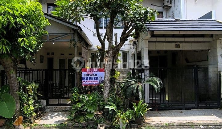 Rumah Asri & Nyaman 2 Lantai Depan Taman, Di Jl. Mandar, Pd. Karya, Kec. Pd. Aren, Kota Tangerang Selatan, Banten, Bintaro