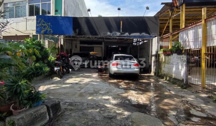 Dijual Segera Rumah Lama Pinggir Jalan Kapten P. Tendean (Arah Santa)