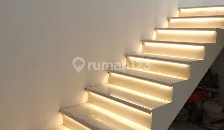 Rumah Mewah Pakuwon Indah The Mansion Granada Dekat Pakuwon Mall Surabaya Barat