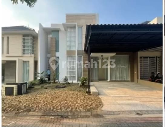 Rumah Mewah Fully Furnished Siap Huni Pakuwon Indah Cluster The Mansion Surabaya Barat Dekat Pakuwon Mall. Fasilitas Lengkap Kolam Renang, Lapangan Basket, Jogging Track