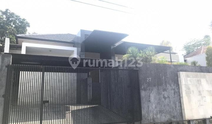 Rumah 2 Lantai di kawasan elite daerah Dataran Tinggi Semarang