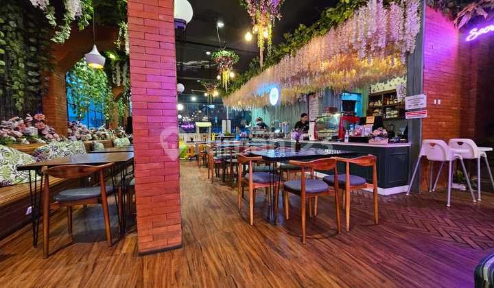 Disewakan Ruang Usaha Full Furnished Lokasi Strategis Pusat Kota