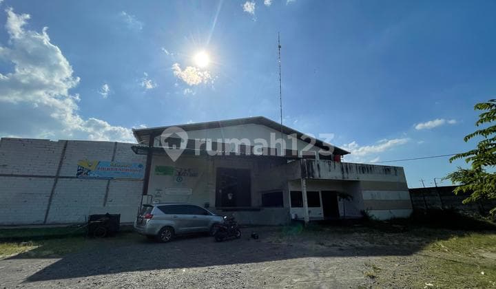 Disewakan Gudang Bagus Di Jalan Utama Kendal