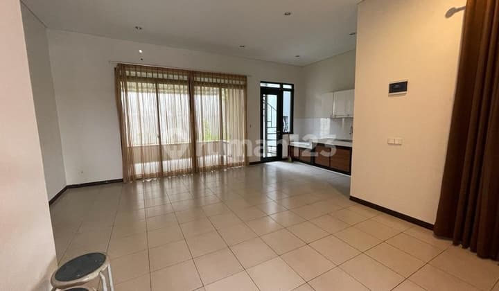 Nice 2-Story House in Kota Baru Parahyangan Tatar Kamandaka