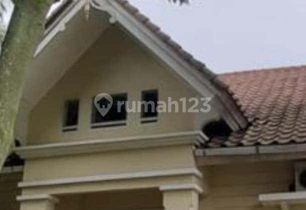 Rumah Kbp Tatar Pitaloka Mempunyai Taman Yng Asri