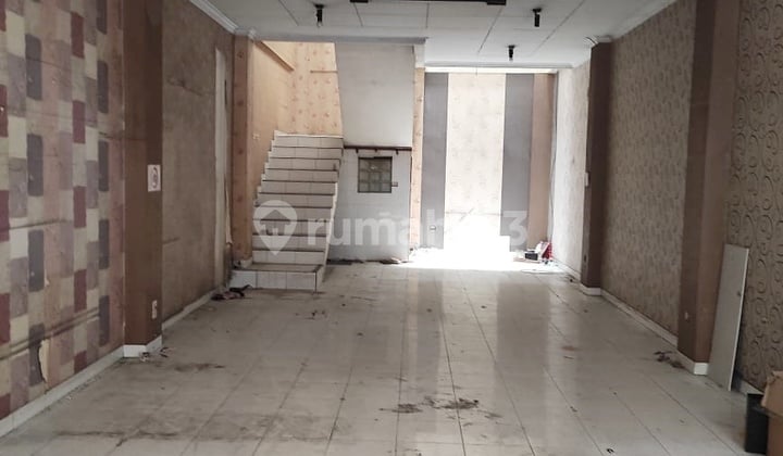 Ruko 4.5 Lantai Pasirkoja