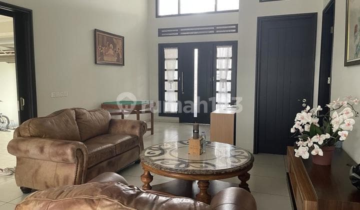 Beautiful Old House in Kbp Bandung with Lake and Mountain View