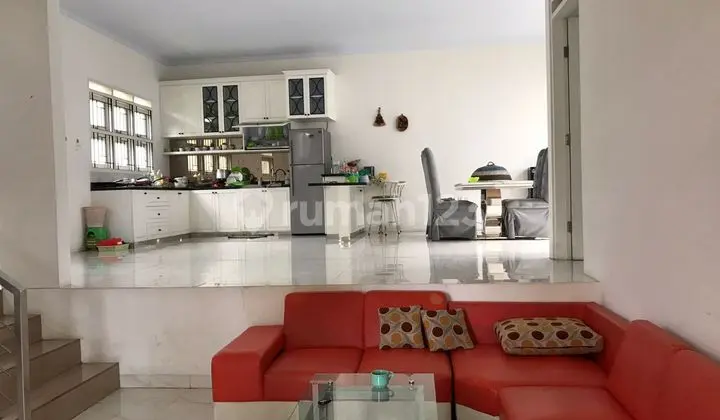 Rumah 2 Lantai Bagus Komplek Dago Pandawa