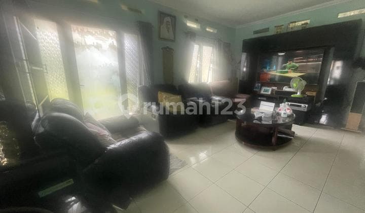 Rumah di Kota Baru Parahyangan Tatar Jingganagara