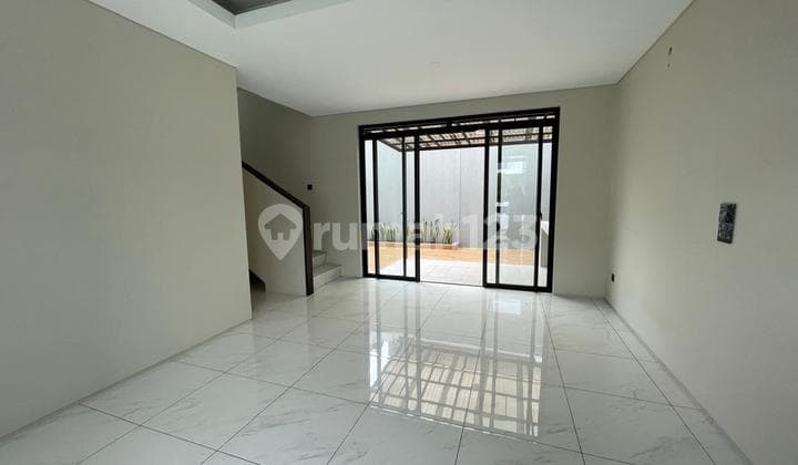 Nice House in the New City of Parahyangan Punawangi