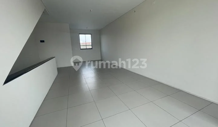 2 Unit Ruko Sasakirana di Kota Baru Parahyangan