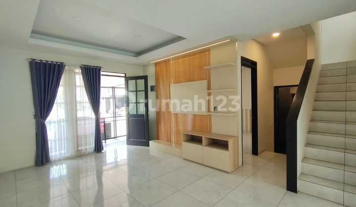 Price Drop Rare House with Swimming Pool in Kbp Tatar Simakirana