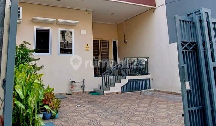 Rumah Semi Furnish 3 Lantai Full di Sunter Agung, Jakarta Utara