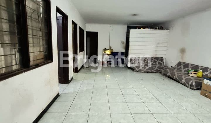 Rumah Tomang 2 Lantai di Pinggir Jalan Besar bisa untuk Usaha