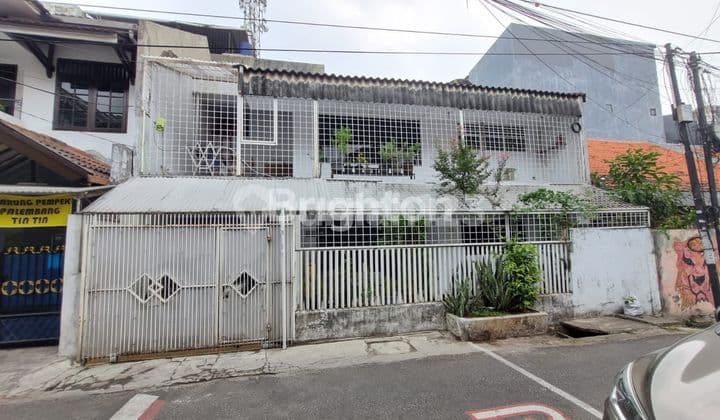 RUMAH MANGGIS TANJUNG DUREN 2 LANTAI FULL FURNISH DENGAN CARPORT 1 MOBIL