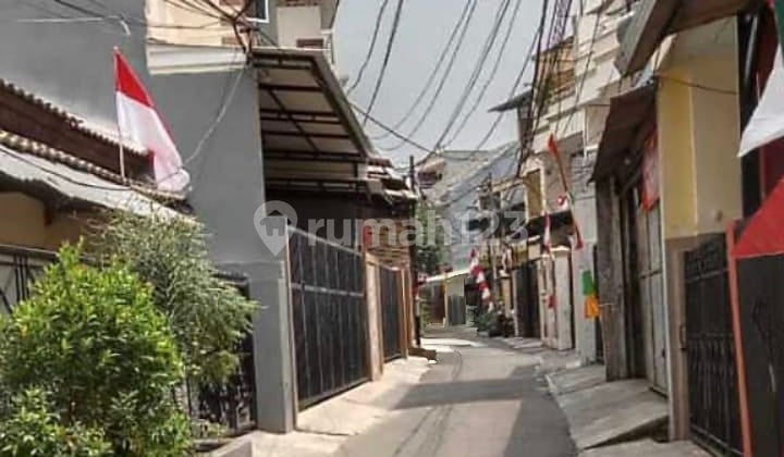 Rumah Tinggal 4 Lantai Dapat Usaha Kost 12 Kamar Di Tanah Abang, Jakarta Pusat