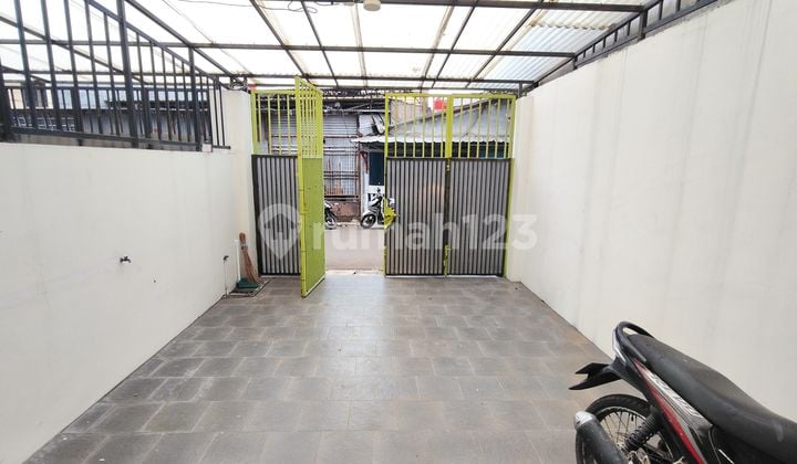 Rumah Duri Kepa 1 Lantai 2 Kamar Tidur, Jakarta Barat.