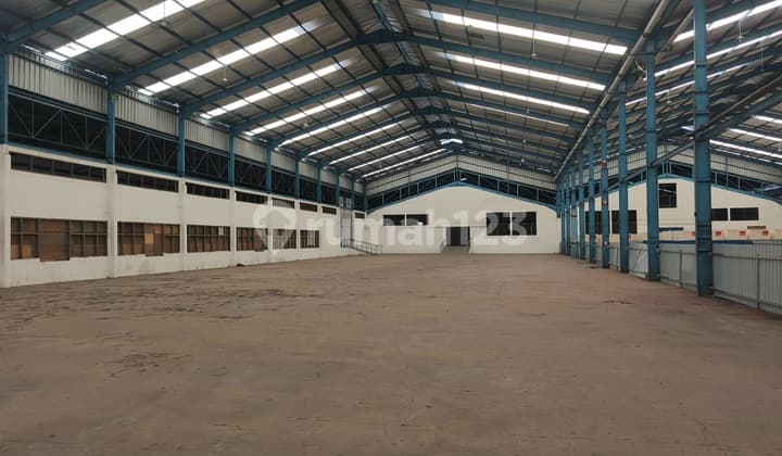 Gudang Premium Strategis di Cawang, Jakarta Timur