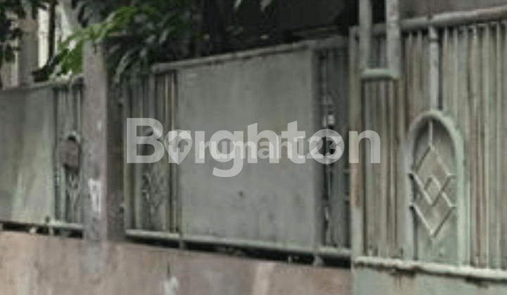 Rumah Tua Angsana Duri Kepa Hitung Tanah Bebas Banjir SHM