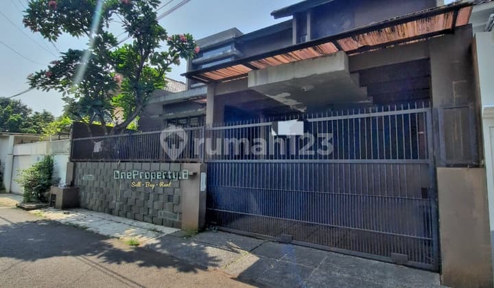 Rumah Cipete Jaksel Lolasi Strategis Lingkungan Bagus