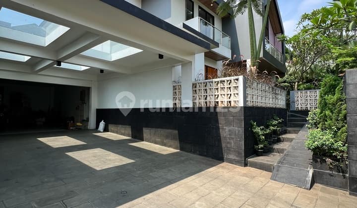 Rumah Cantik Dan Mewah Cirere Dalam Komplek Elit