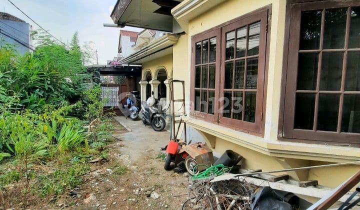 Rumah Cipete Jakse Hitung Tanah Dekat Sekolah Internasional