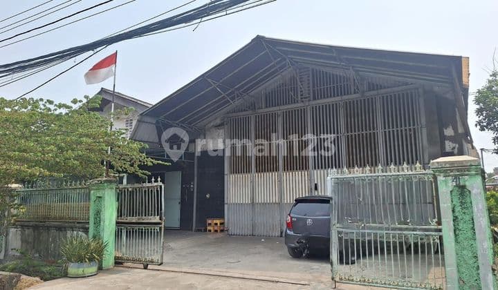 Gudang Dekat Jalan Tol, Rumah Sakit, Jalanan Lebar, Masuk Kontainer