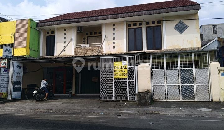 Dijual Rumah bisa Buat Usaha Pinggir Jalan Raya Jalanan Lebar Duren Sawit Jakarta Timur