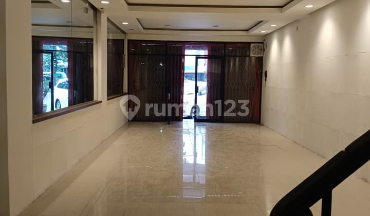 Disewakan Ruko Di Bulevard Raya Kelapa Gading Jakarta Utara