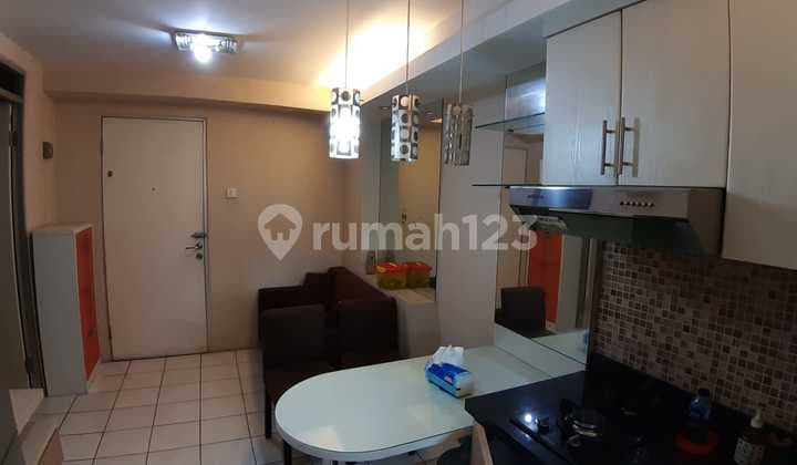 Unit dengan interior desain bagus dengan view lepas lantai rendah