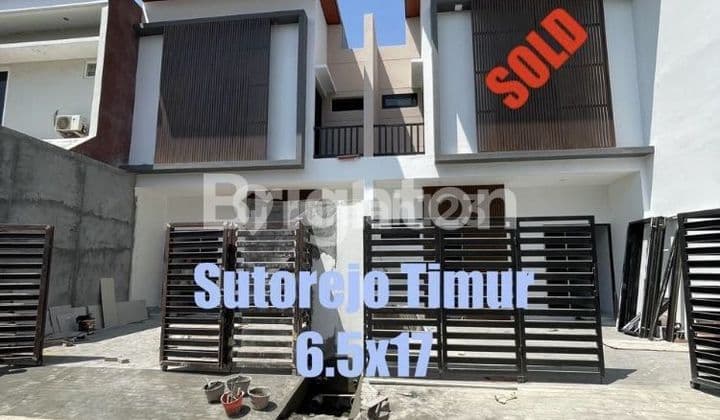 Rumah Baru 2 Lantai Sutorejo Surabaya