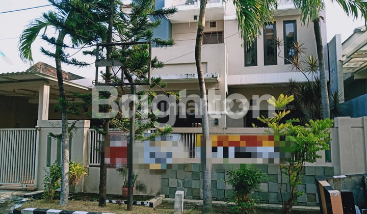 RUMAH 2LANTAI DEKAT KAMPUS UPN