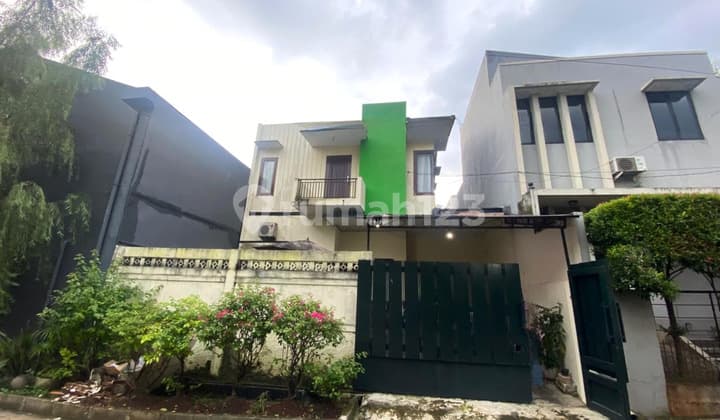 Rumah Nyaman Dalam Komplek Cinere Selangkah ke Tol Brigif