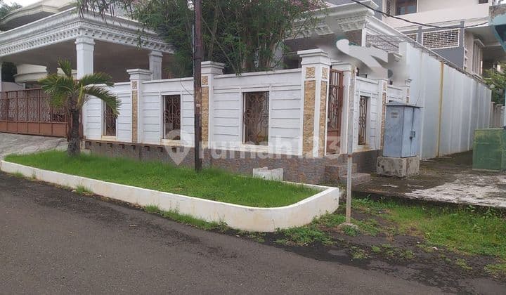 Rumah bagus 2 lantai di elit nya Pulomas, jakarta timur