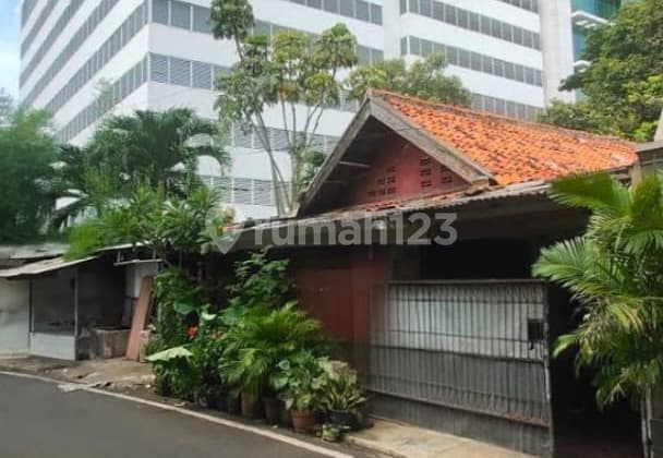 Cheapest Old House Great Location 2 Car Road Access Spacious in Cempaka Putih Central Jakarta