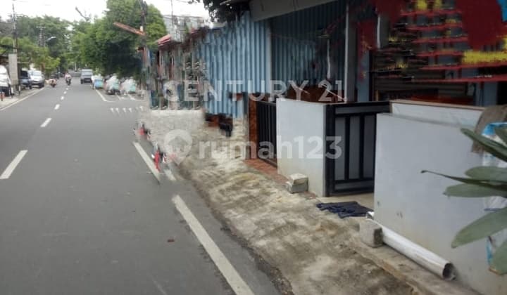 Rumah Pinggir Jalan Cocok Bangun Usaha Masa Kini Di Cipinang