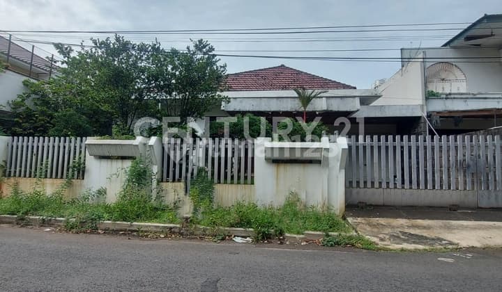 Rumah Bagus Siap Huni 1 Lantai Semi Furnished Di Permata Hijau
