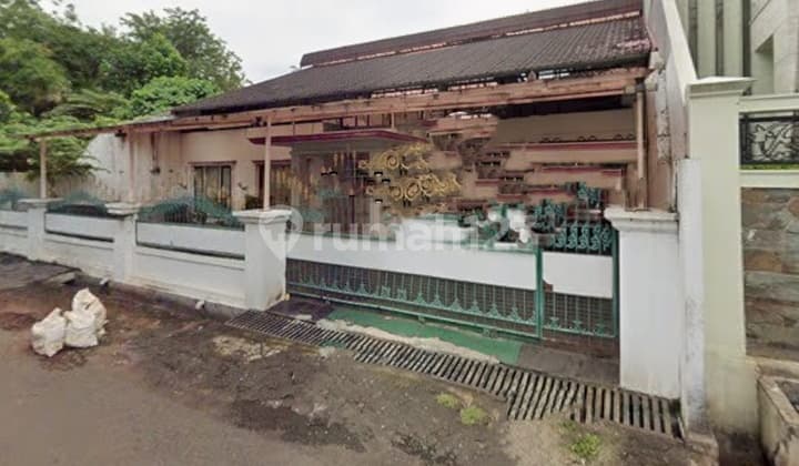Rumah Hitung Tanah 18 X 25 Meter di Lokasi Terbaik Permata Hijau
