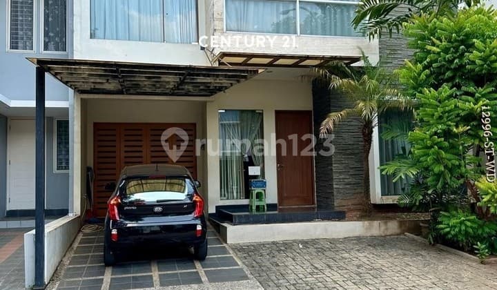 For Sale Ready-to-Live House Facing Park in Sector 9 Bintaro