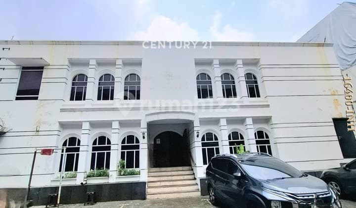 For Sale Exclusive Strategic Commercial Area Building in South Jakarta
