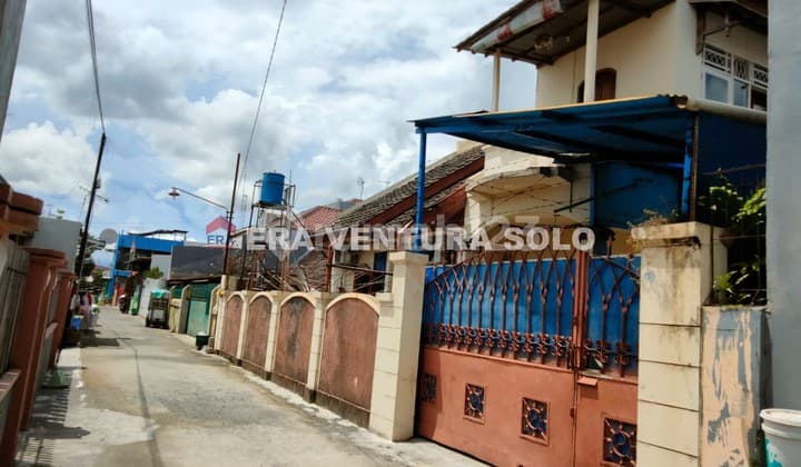 Rumah Strategis Jagalan Solo