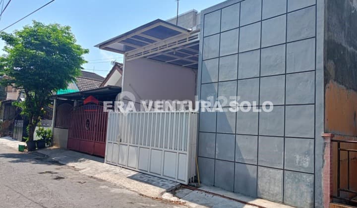 Rumah Siap Huni Strategis Kawasan Solo Baru