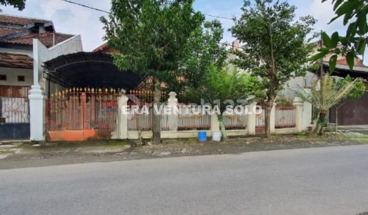 Rumah Mewah Strategis Sumber Solo