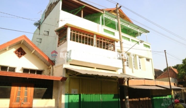 Rumah dan Ruang Usaha Strategis Gajahan Solo